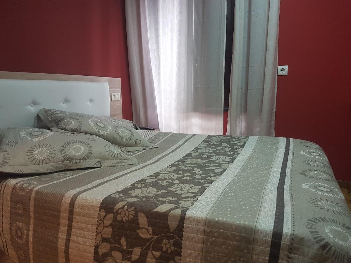 Hostal Los Nogales Cangas De Narcea Luaran gambar